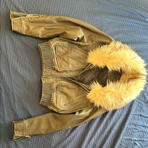 Stylish Brown Jacket with Faux Fur Collar